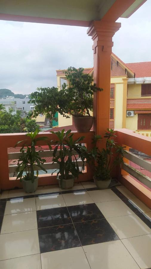 Nha Nghi Thien Trang Bed & Breakfast Kien An Exterior foto
